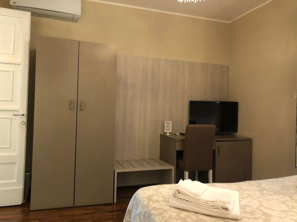 B&B Elios Rooms Катанія Екстер'єр фото